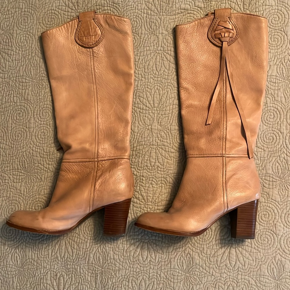 Gently worn, Coach Selena boots size 5.5